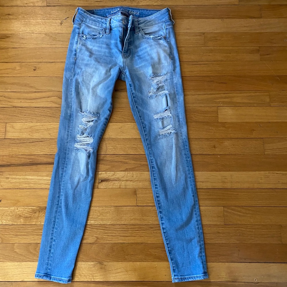 American eagle ripped jeans